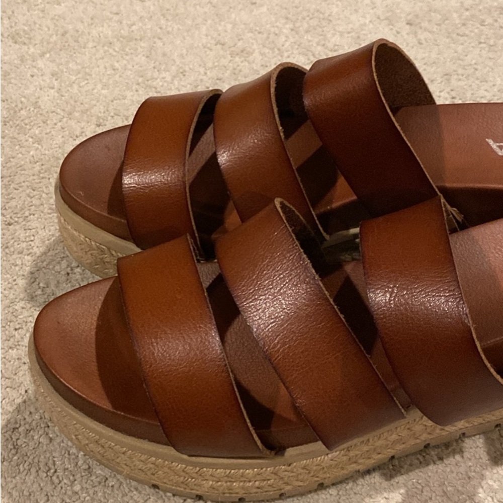 Mia platform sandals